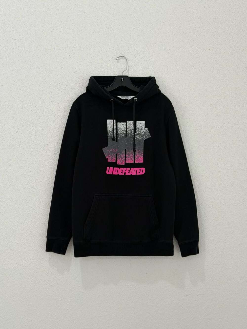Undefeated Men's Black Pullover Hoodie with Gradient Logo